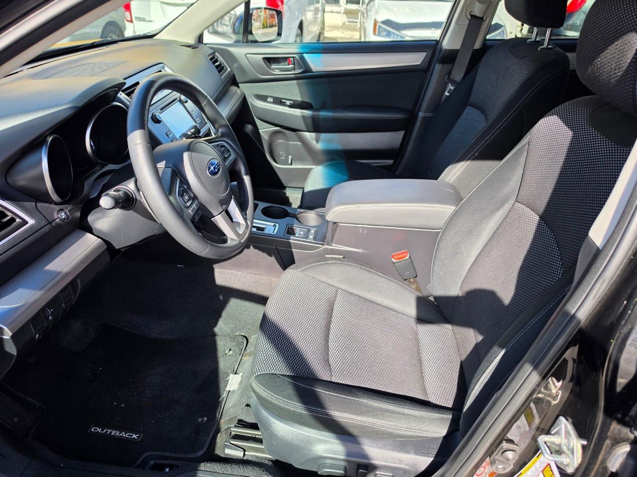 2017 Subaru Outback 5dr Wgn CVT 2.5i PZEV Photo