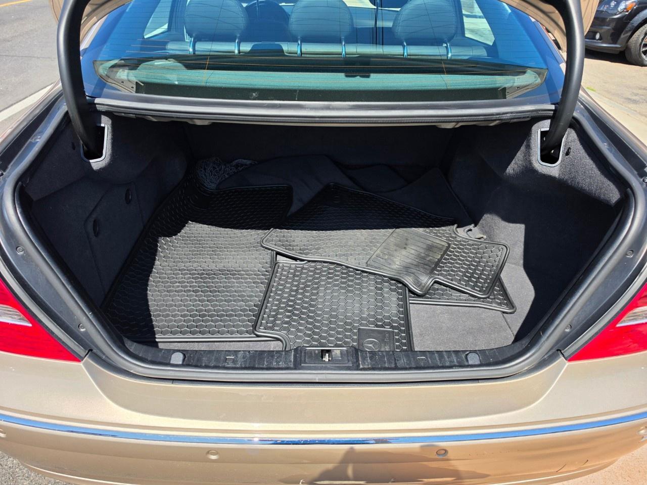 2003 Mercedes-Benz E-Class E320 Sedan Photo