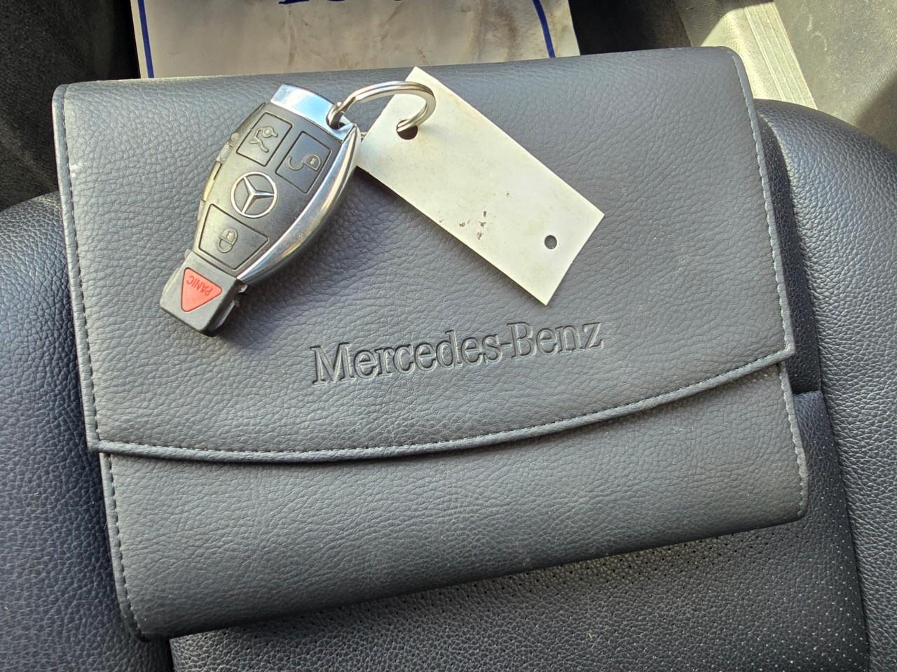 2012 Mercedes-Benz C-Class C 350 4MATIC Sedan Photo