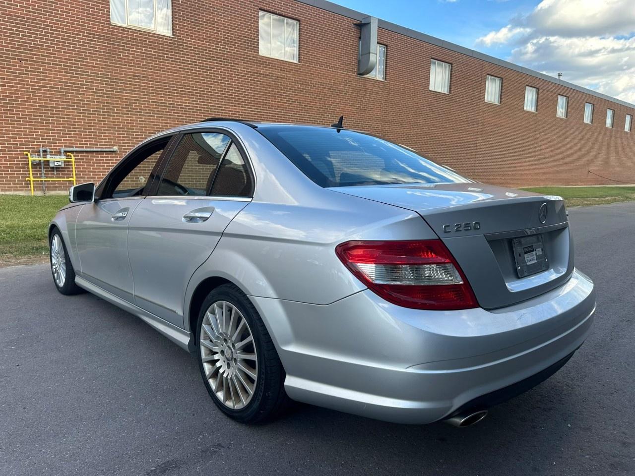 2011 Mercedes-Benz C-Class c 250 4matic Photo