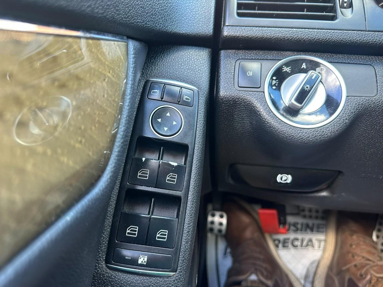 2011 Mercedes-Benz C-Class c 250 4matic Photo