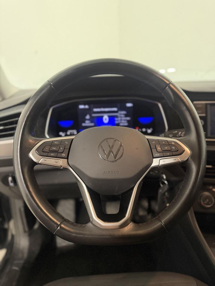 2022 Volkswagen Jetta Trendline Photo