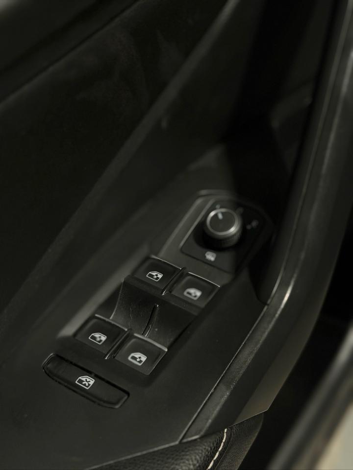 2022 Volkswagen Jetta Trendline Photo