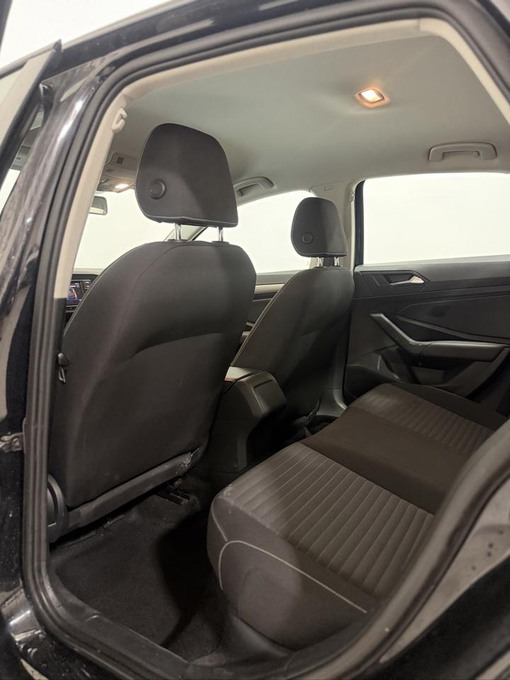 2022 Volkswagen Jetta Trendline Photo