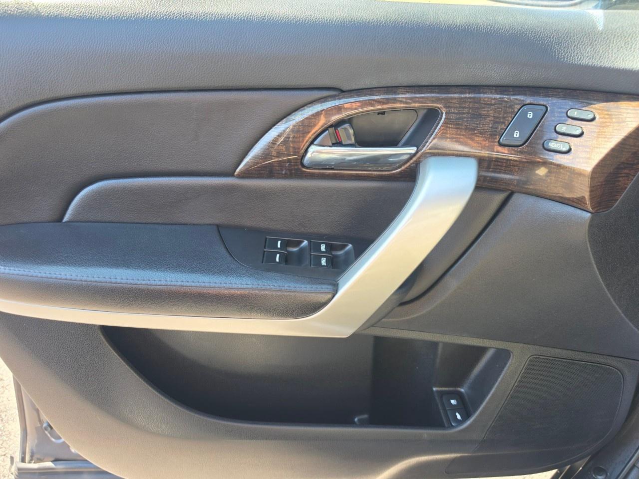 2011 Acura MDX AWD with Technology Package Photo