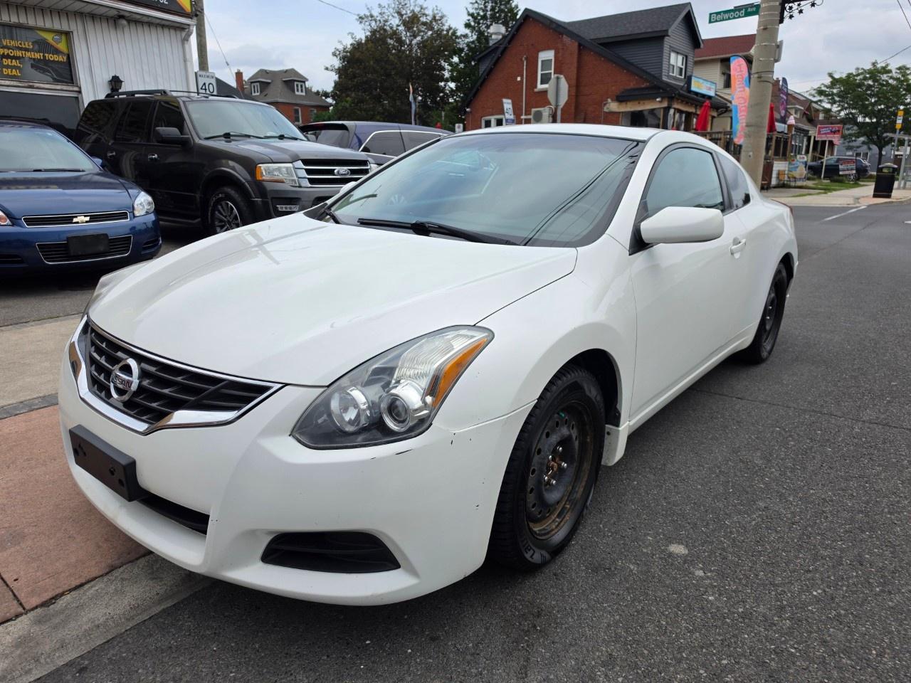 2012 Nissan Altima 2dr Cpe I4 CVT 2.5 S Photo2