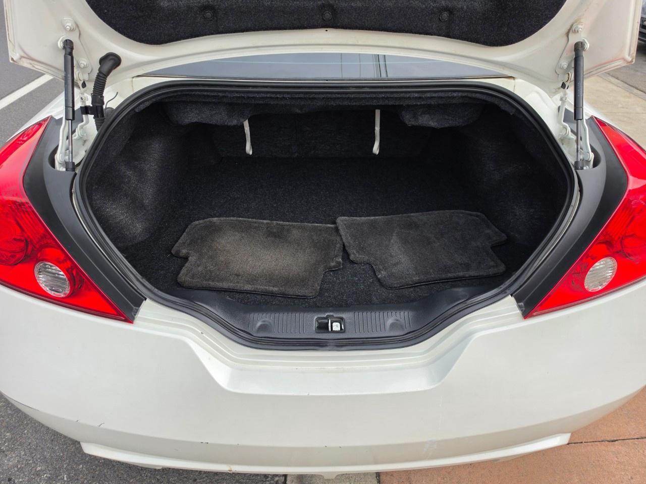 2012 Nissan Altima 2dr Cpe I4 CVT 2.5 S Photo