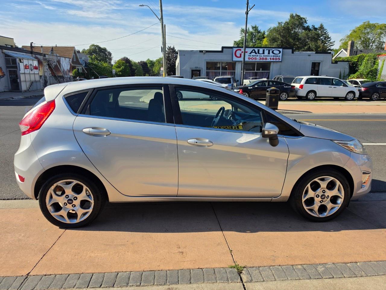 2013 Ford Fiesta 5DR HB TITANIUM Photo