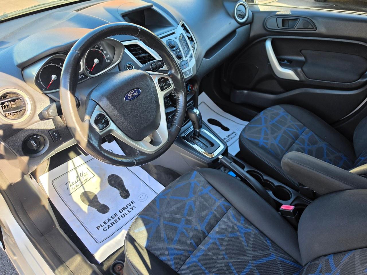 2013 Ford Fiesta 5DR HB TITANIUM Photo