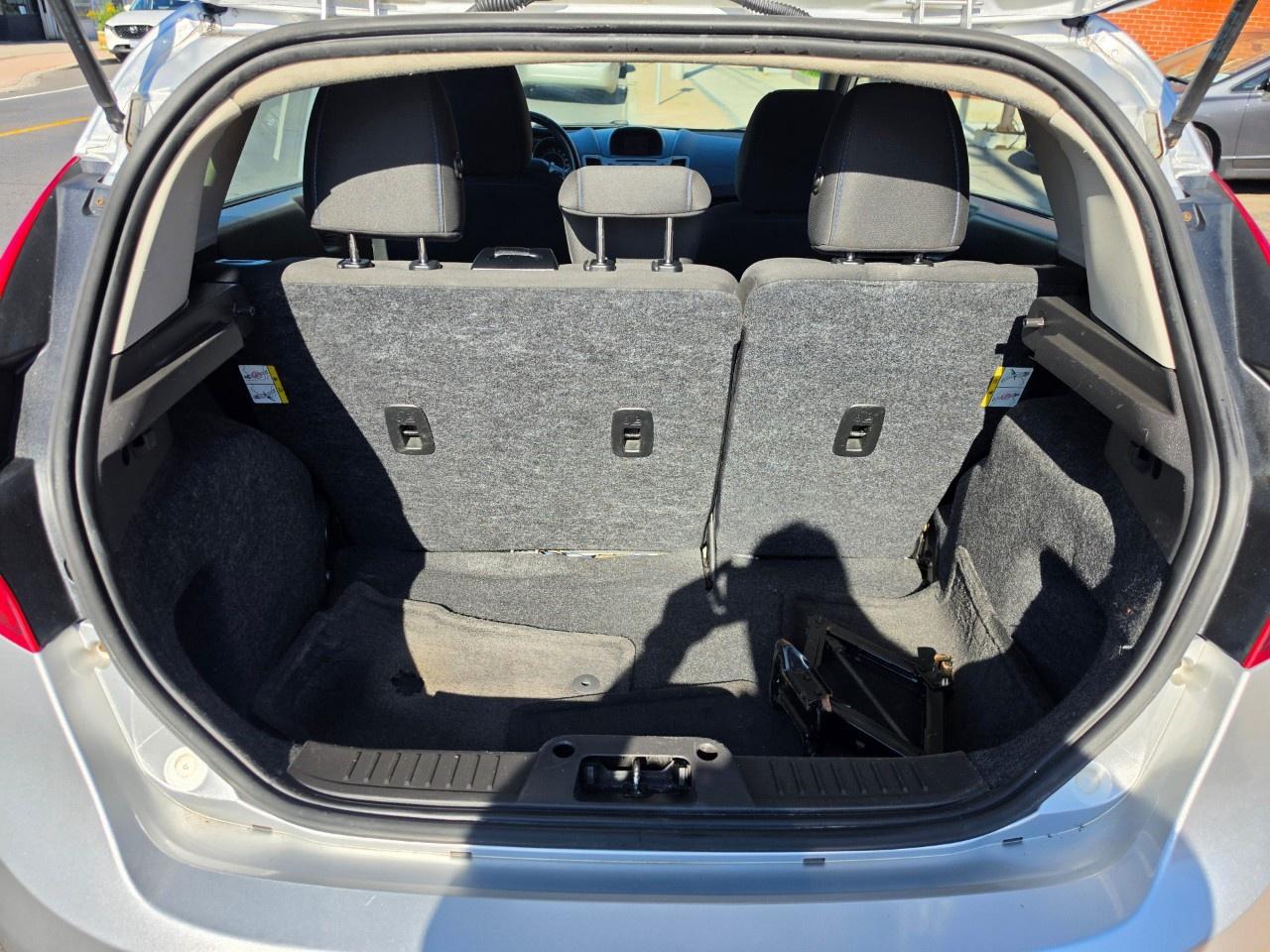 2013 Ford Fiesta 5DR HB TITANIUM Photo