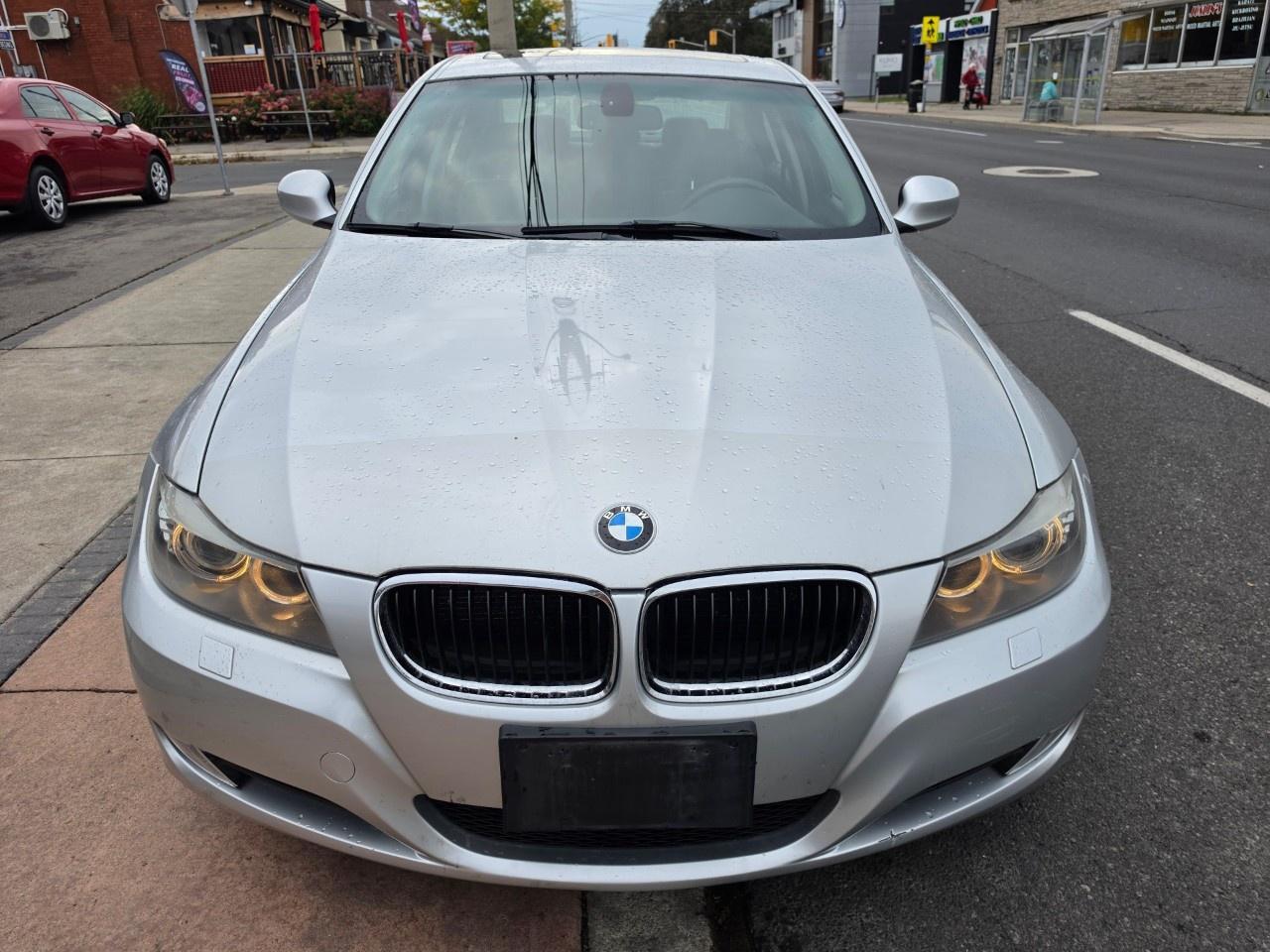 2010 BMW 3 Series 4dr Sdn 328i xDrive AWD Photo1