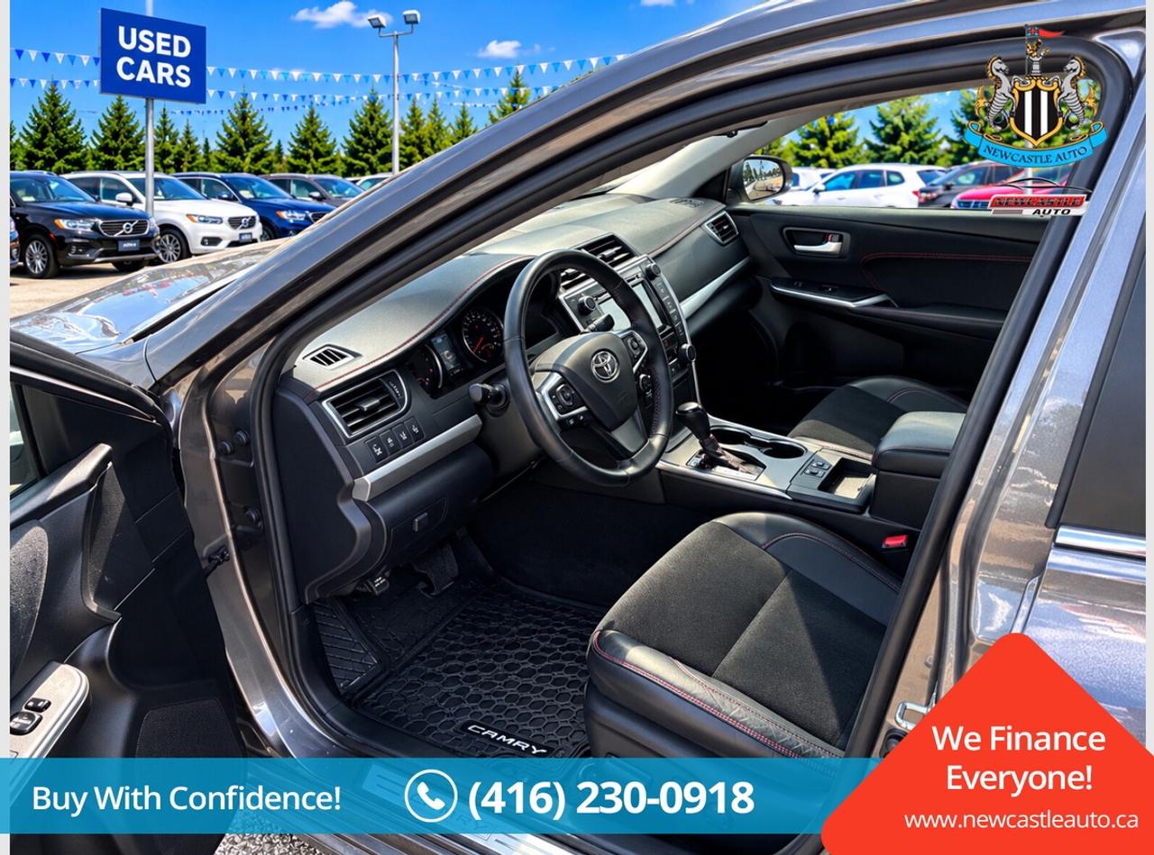 2017 Toyota Camry XSE Photo1