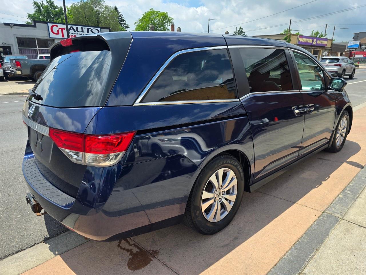 2015 Honda Odyssey EX Photo
