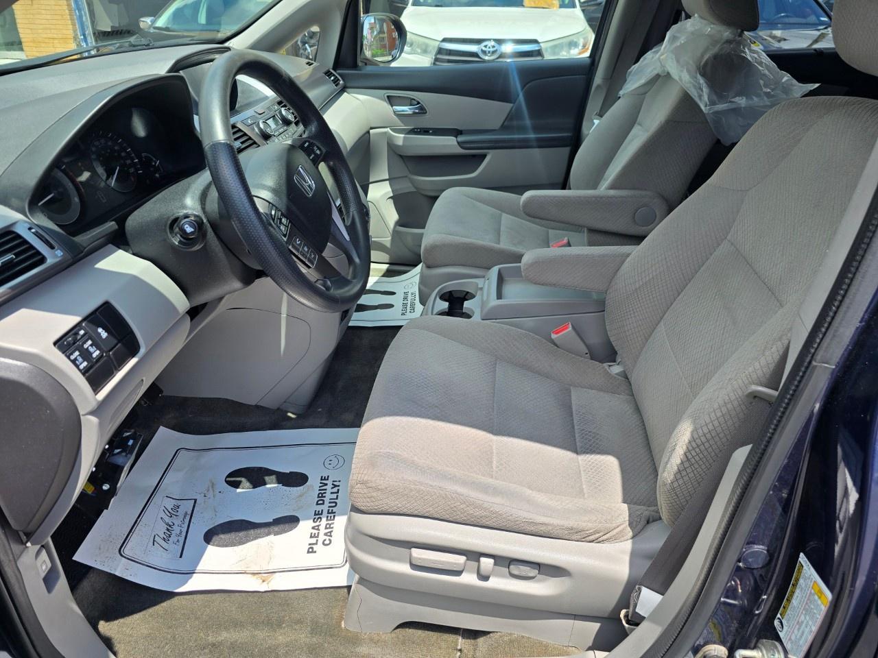 2015 Honda Odyssey EX Photo