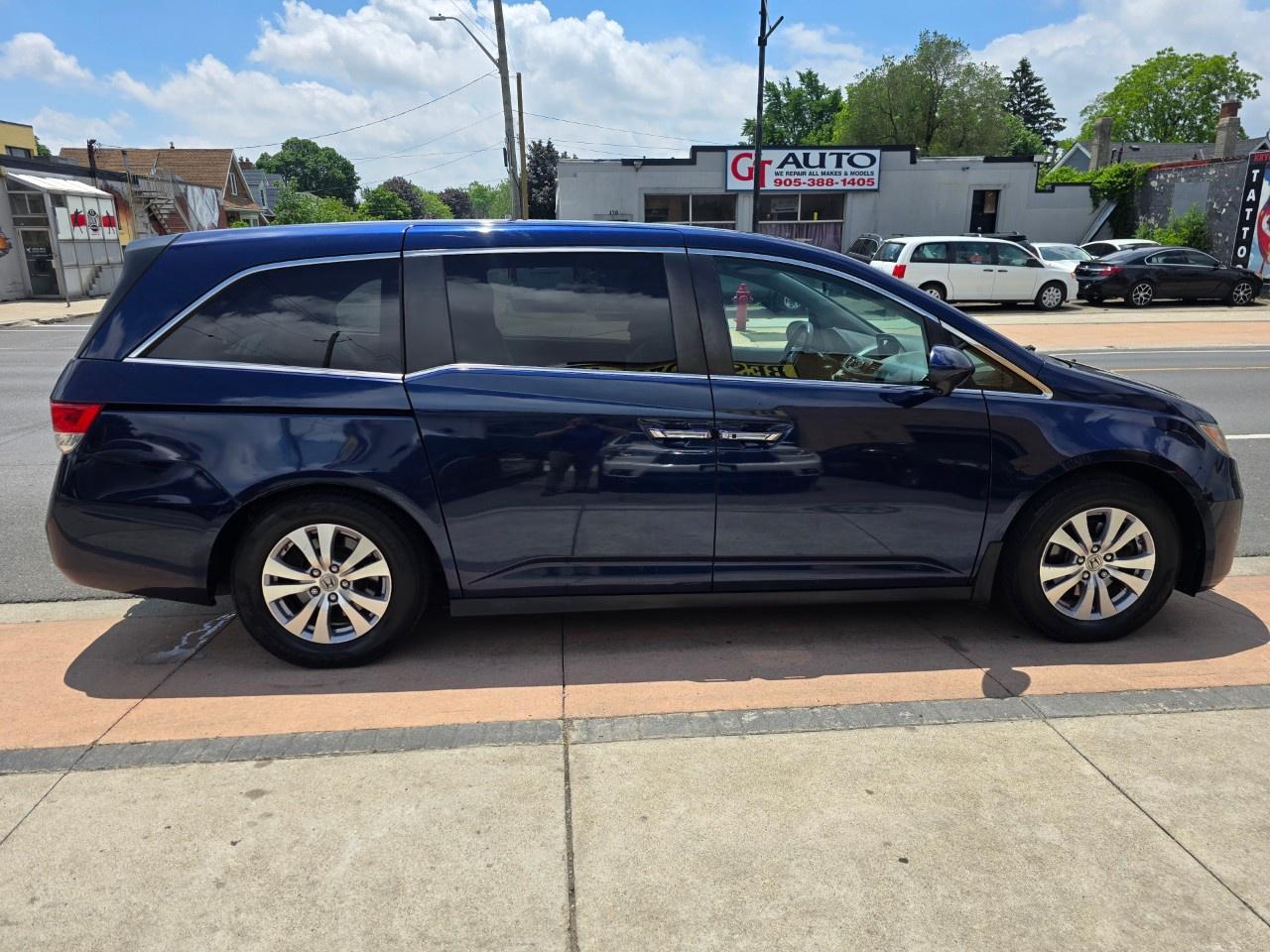 2015 Honda Odyssey EX Photo