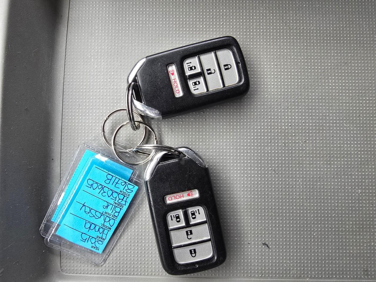 2015 Honda Odyssey EX Photo