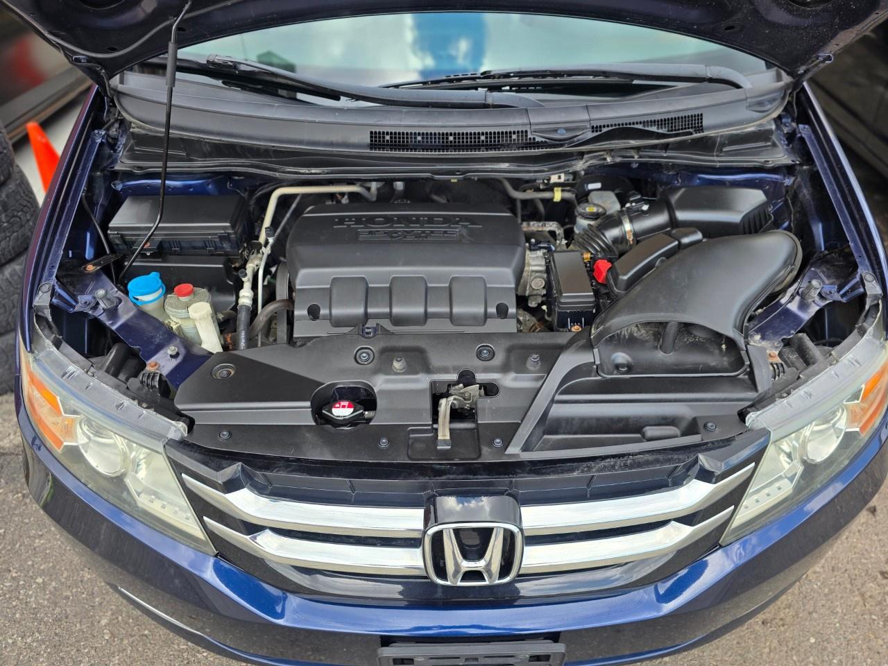 2015 Honda Odyssey EX Photo