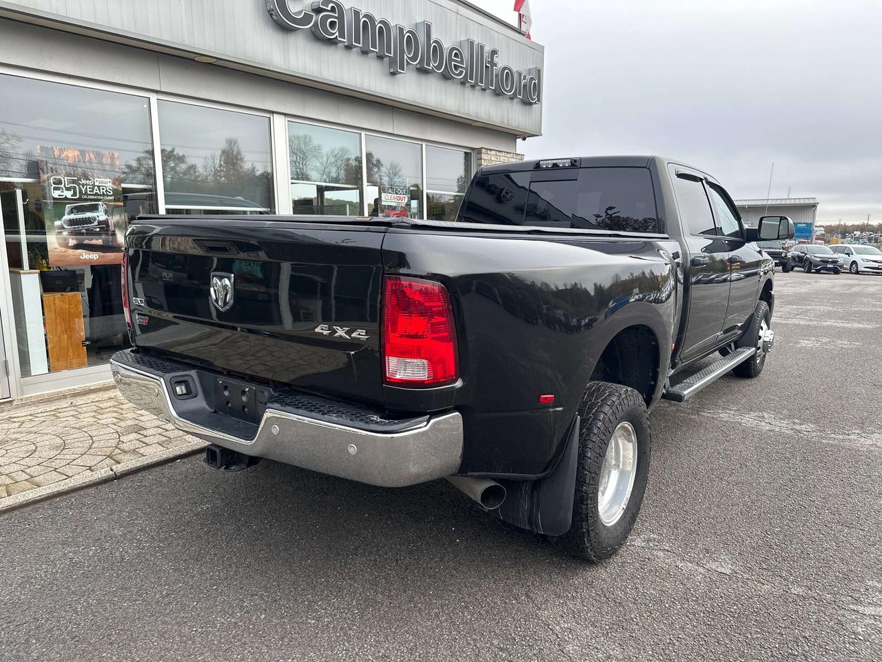 2016 RAM 3500 SLT Photo