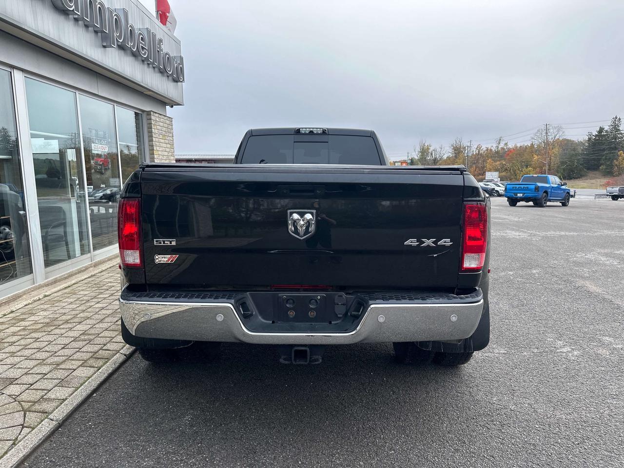 2016 RAM 3500 SLT Photo