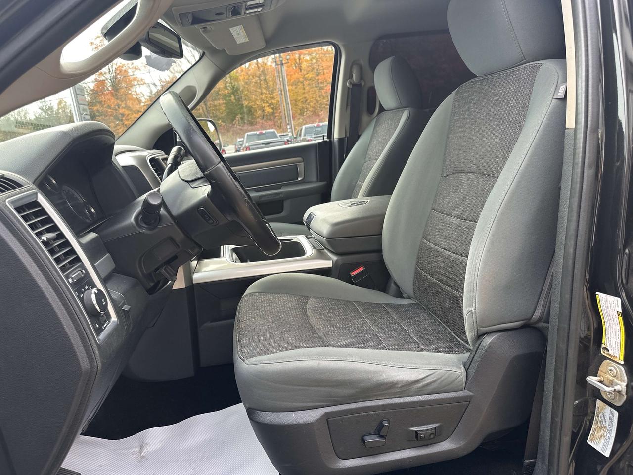 2016 RAM 3500 SLT Photo