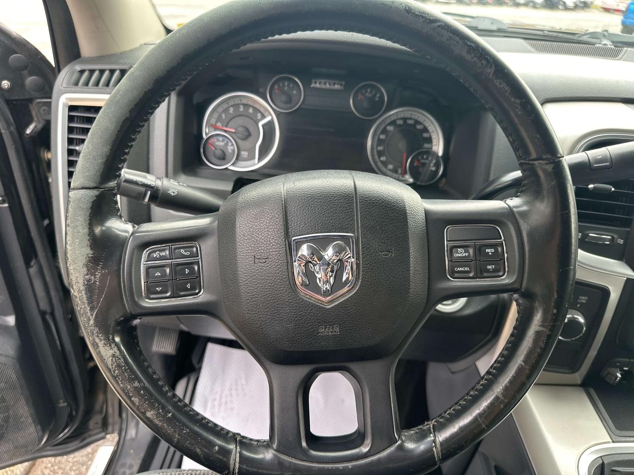 2016 RAM 3500 SLT Photo