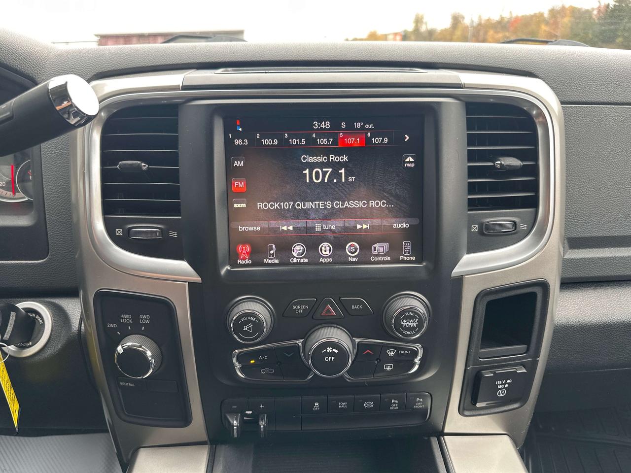 2016 RAM 3500 SLT Photo