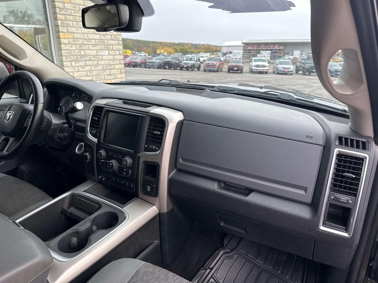 2016 RAM 3500 SLT Photo