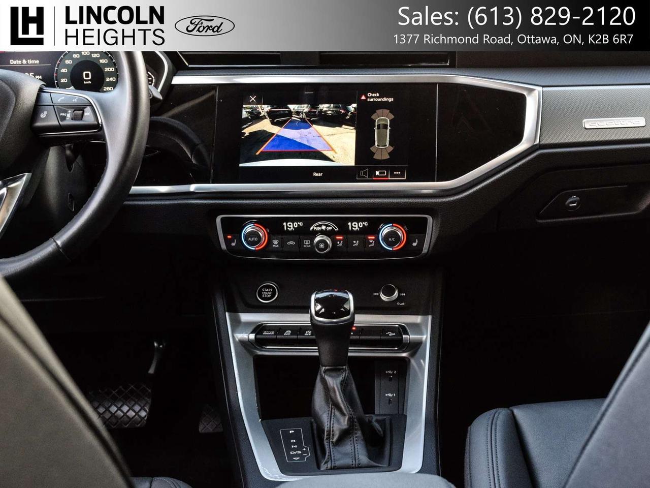 2022 Audi Q3 Quattro Photo
