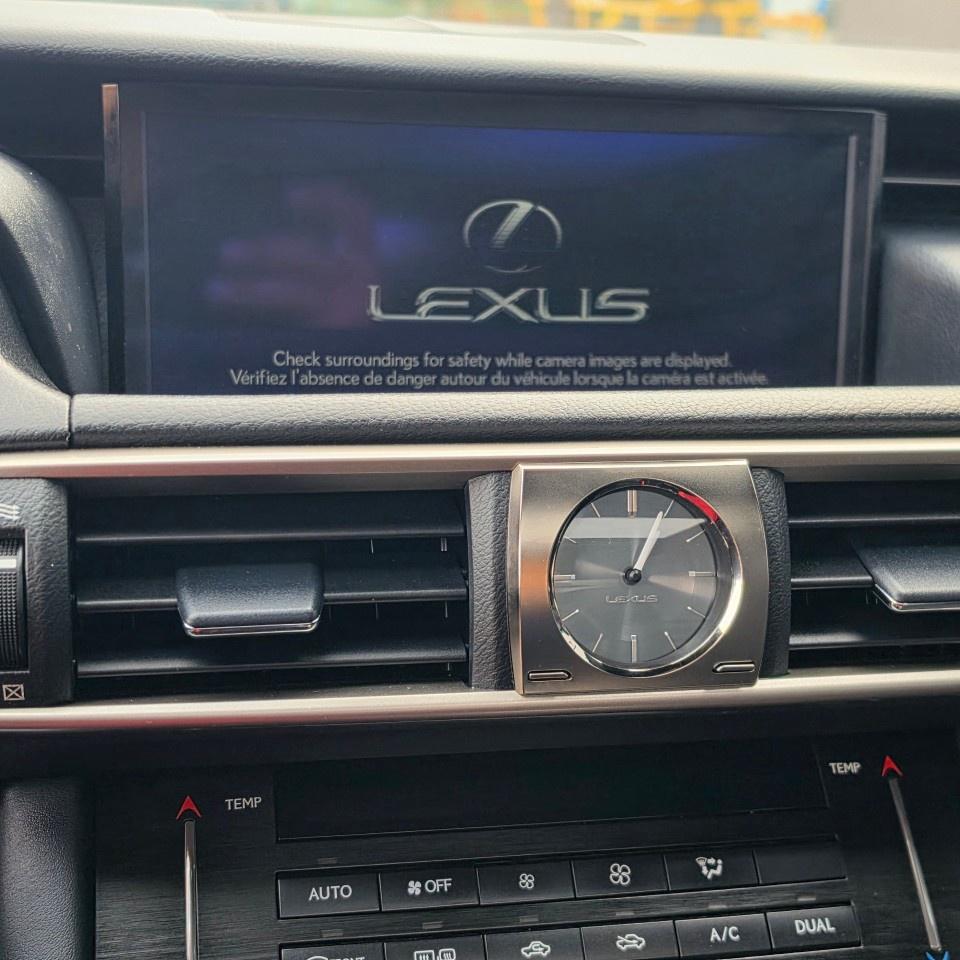 2018 Lexus IS IS 300 AWD Photo