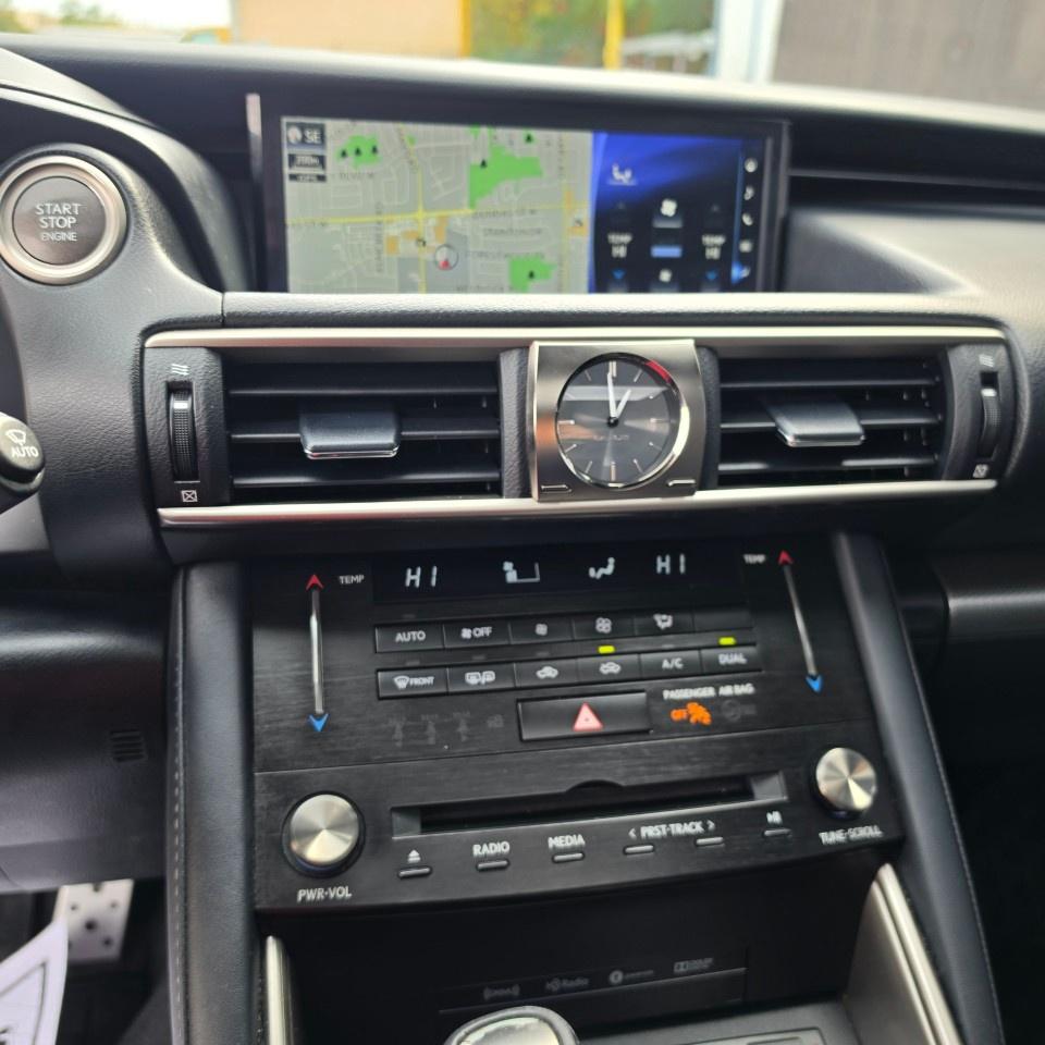 2018 Lexus IS IS 300 AWD Photo