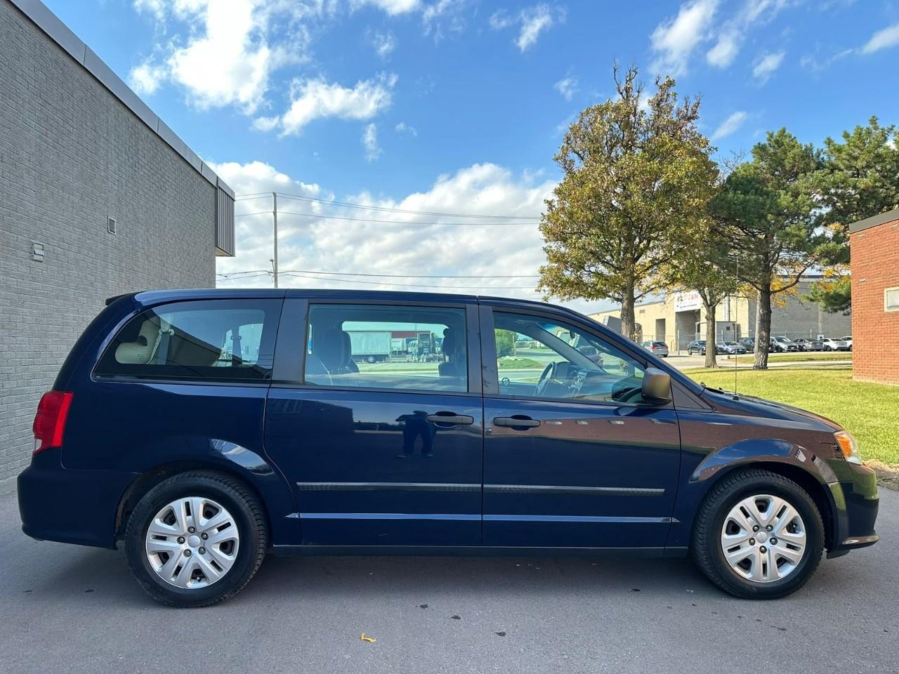 2015 Dodge Grand Caravan 4dr Wgn Canada Value Package Photo4