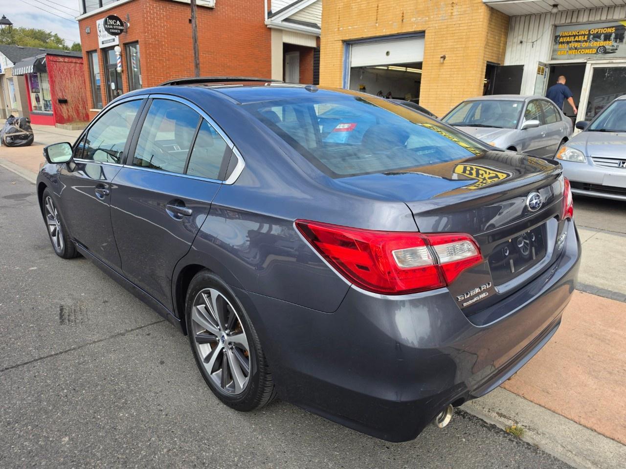 2016 Subaru Legacy 4dr Sdn CVT 3.6R w/Limited & Tech Pkg Photo