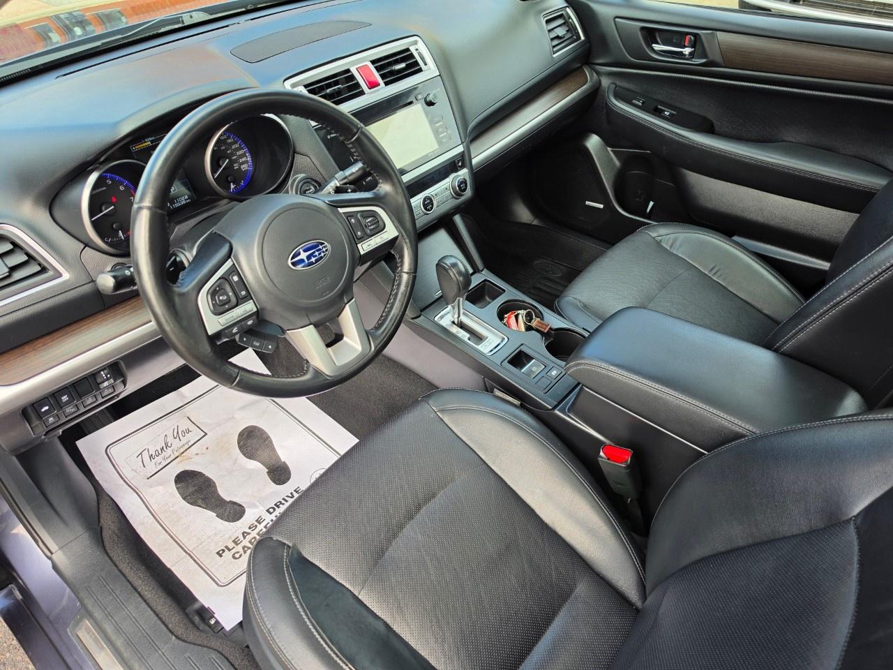 2016 Subaru Legacy 4dr Sdn CVT 3.6R w/Limited & Tech Pkg Photo