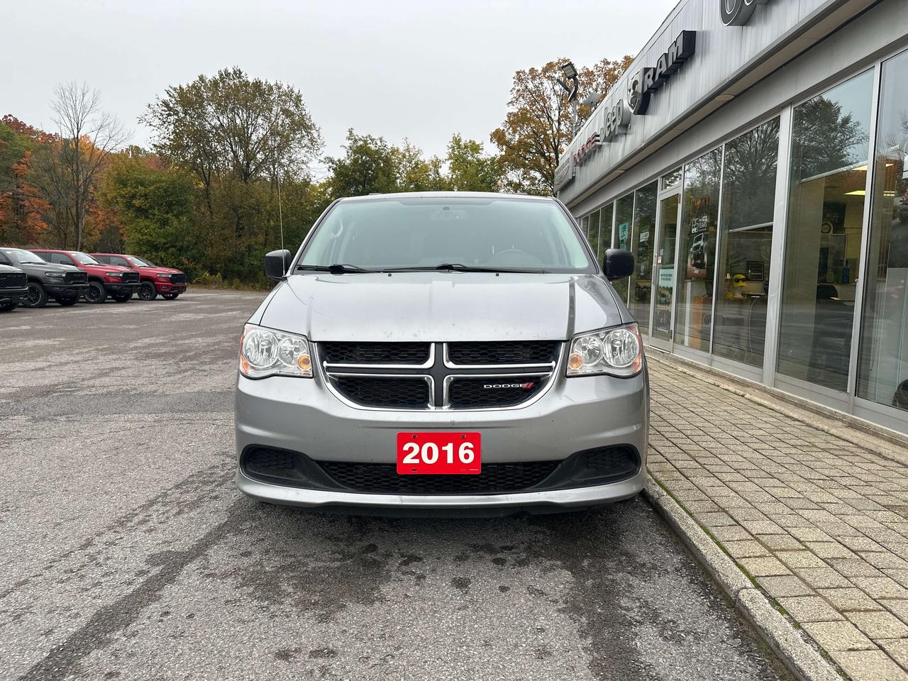 2016 Dodge Grand Caravan CANADA VALUE PACKAGE Photo1