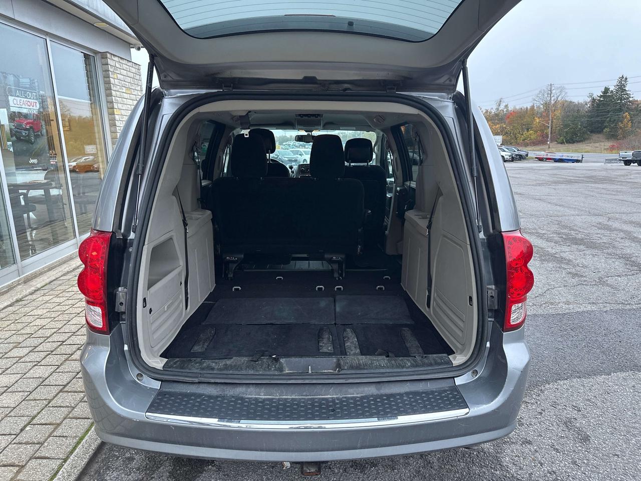 2016 Dodge Grand Caravan CANADA VALUE PACKAGE Photo