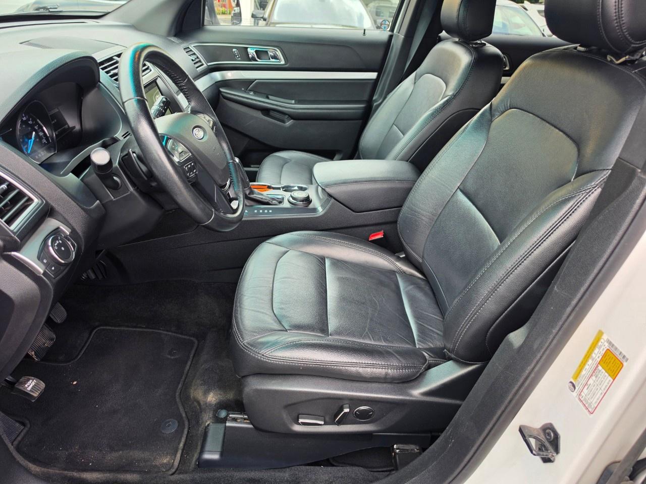 2017 Ford Explorer 4WD 4dr XLT Photo