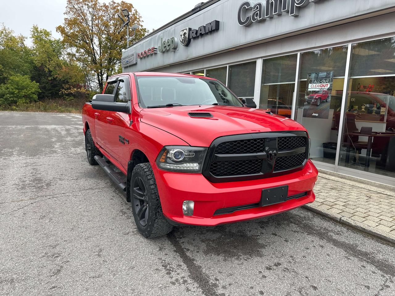 2018 RAM 1500 SPORT Photo2