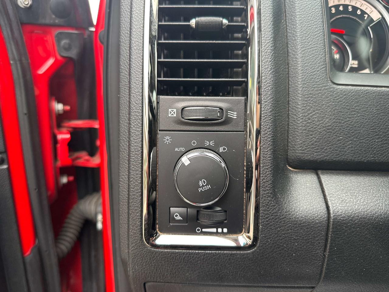 2018 RAM 1500 SPORT Photo