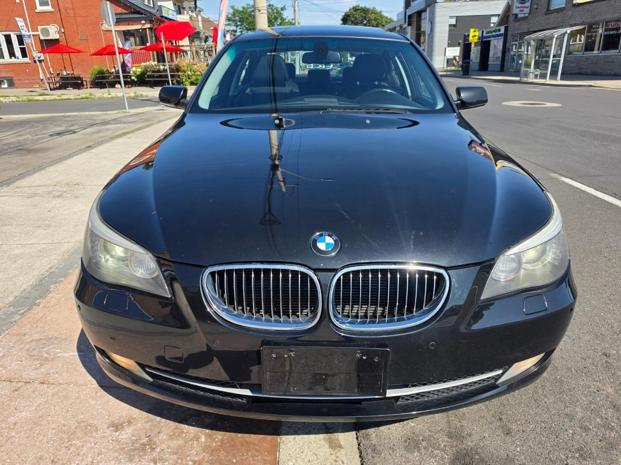 2010 BMW 5 Series 4dr Sdn 535i xDrive AWD Photo