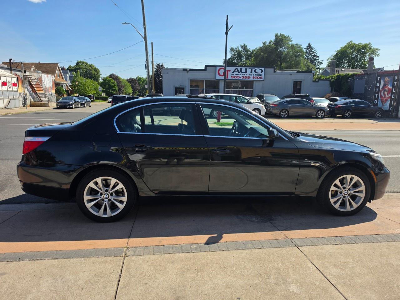 2010 BMW 5 Series 4dr Sdn 535i xDrive AWD Photo