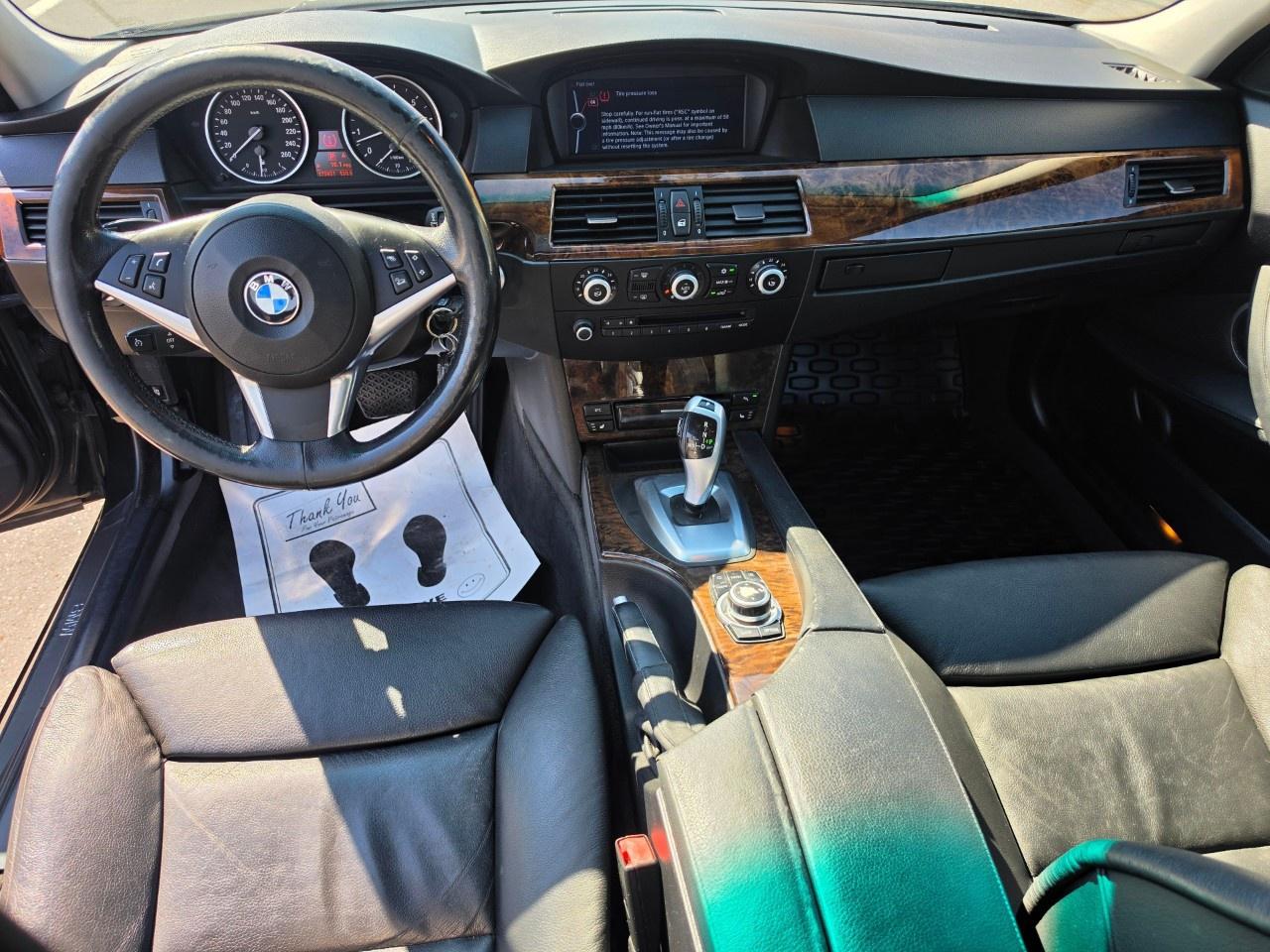 2010 BMW 5 Series 4dr Sdn 535i xDrive AWD Photo