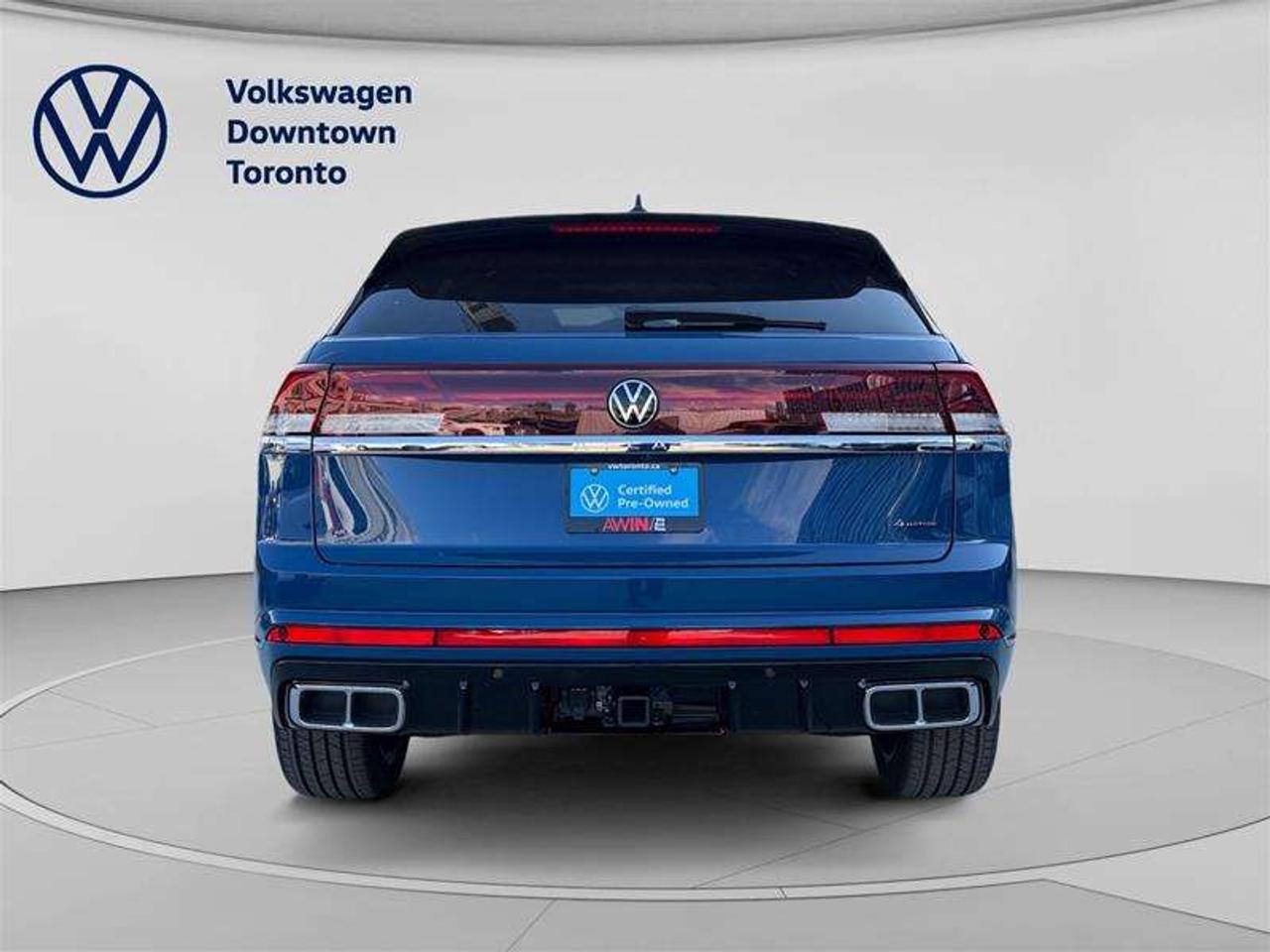 2026 Volkswagen Atlas Execline 4Motion Photo3