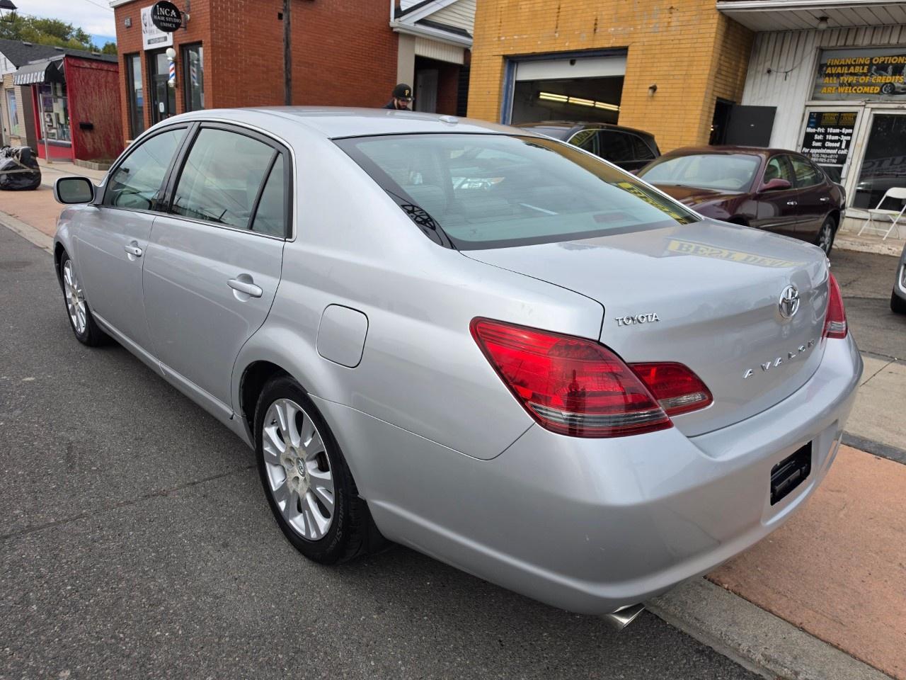 2009 Toyota Avalon 4DR SDN XLS Photo