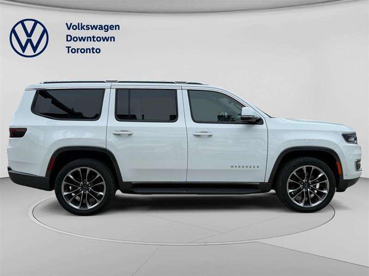 2022 Jeep Wagoneer Series II Photo