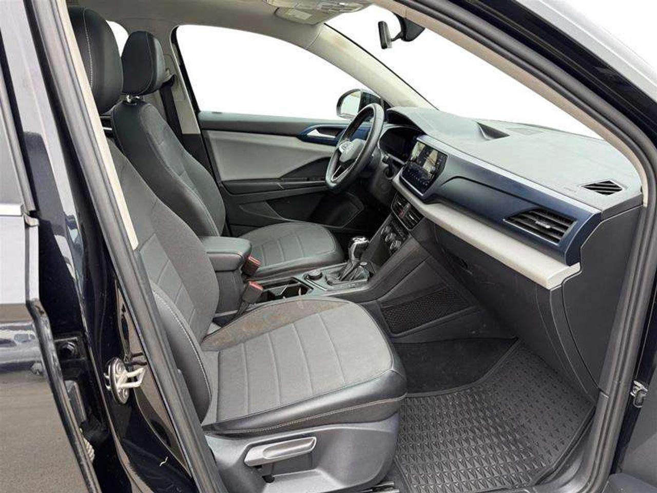 2022 Volkswagen Taos Comfortline 1.5T 7sp at DSG w/ Tip 4M Photo