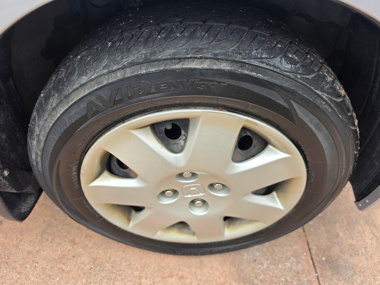 2002 Honda Civic 4dr Sdn LX-G Auto Photo