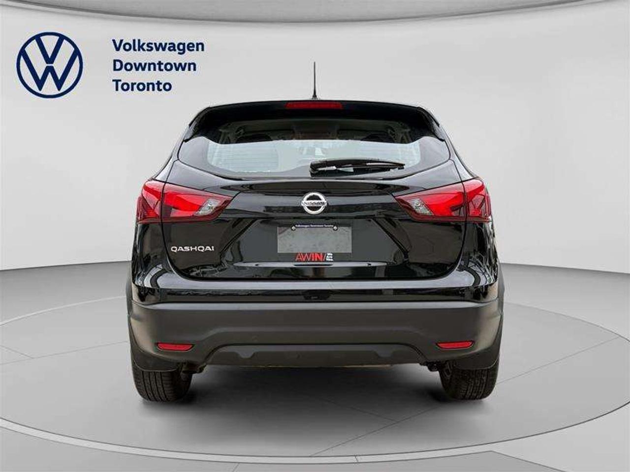 2019 Nissan Qashqai S FWD CVT Photo3
