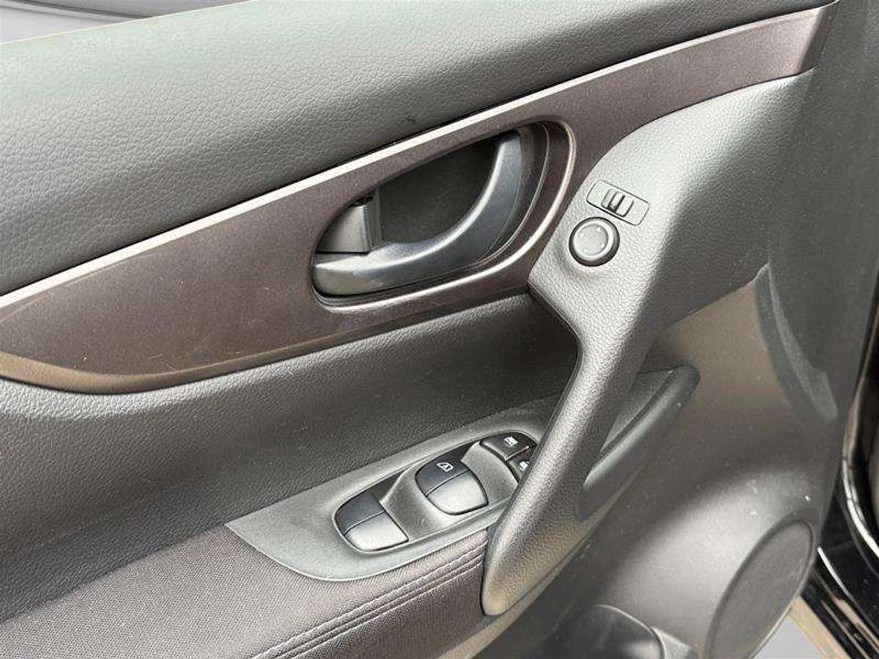 2019 Nissan Qashqai S FWD CVT Photo