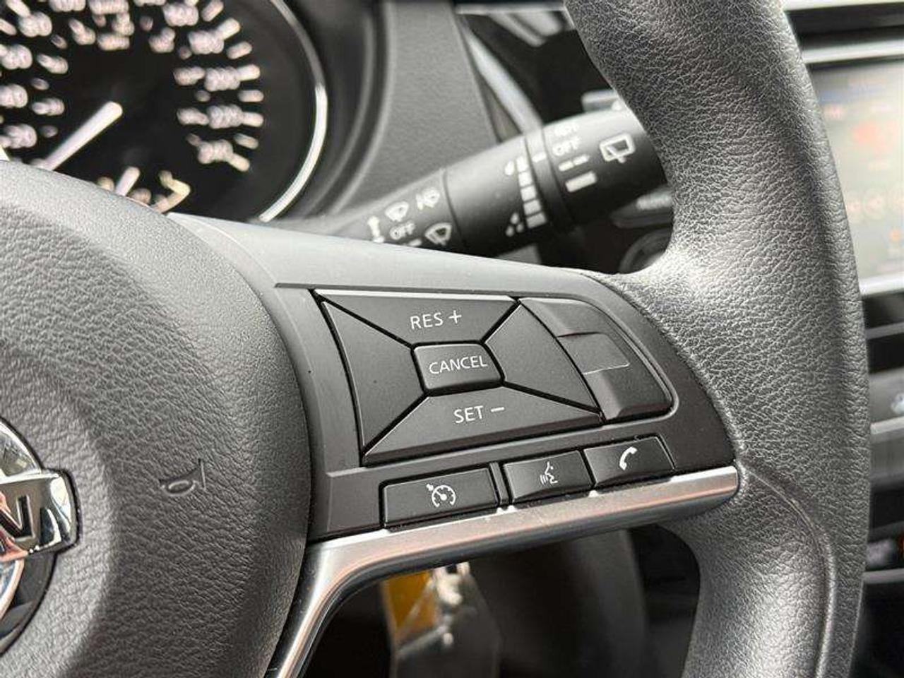 2019 Nissan Qashqai S FWD CVT Photo