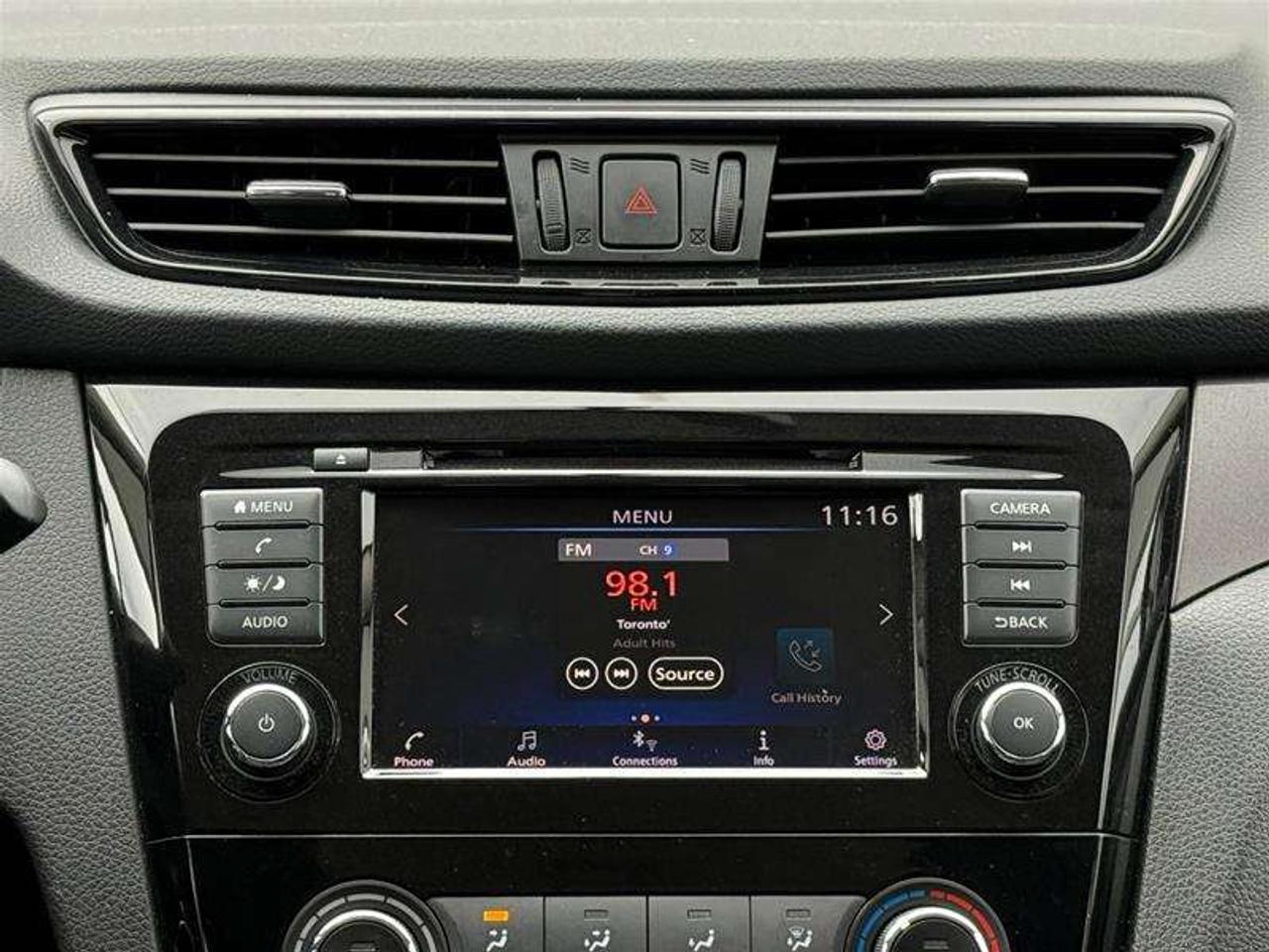 2019 Nissan Qashqai S FWD CVT Photo